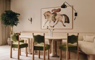 4 Mulberry Square dining